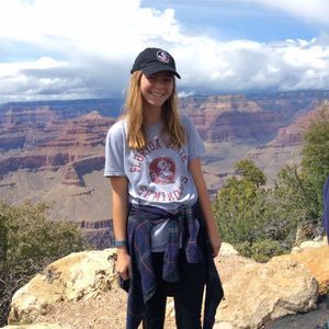 Meet your Posher, Lindsey